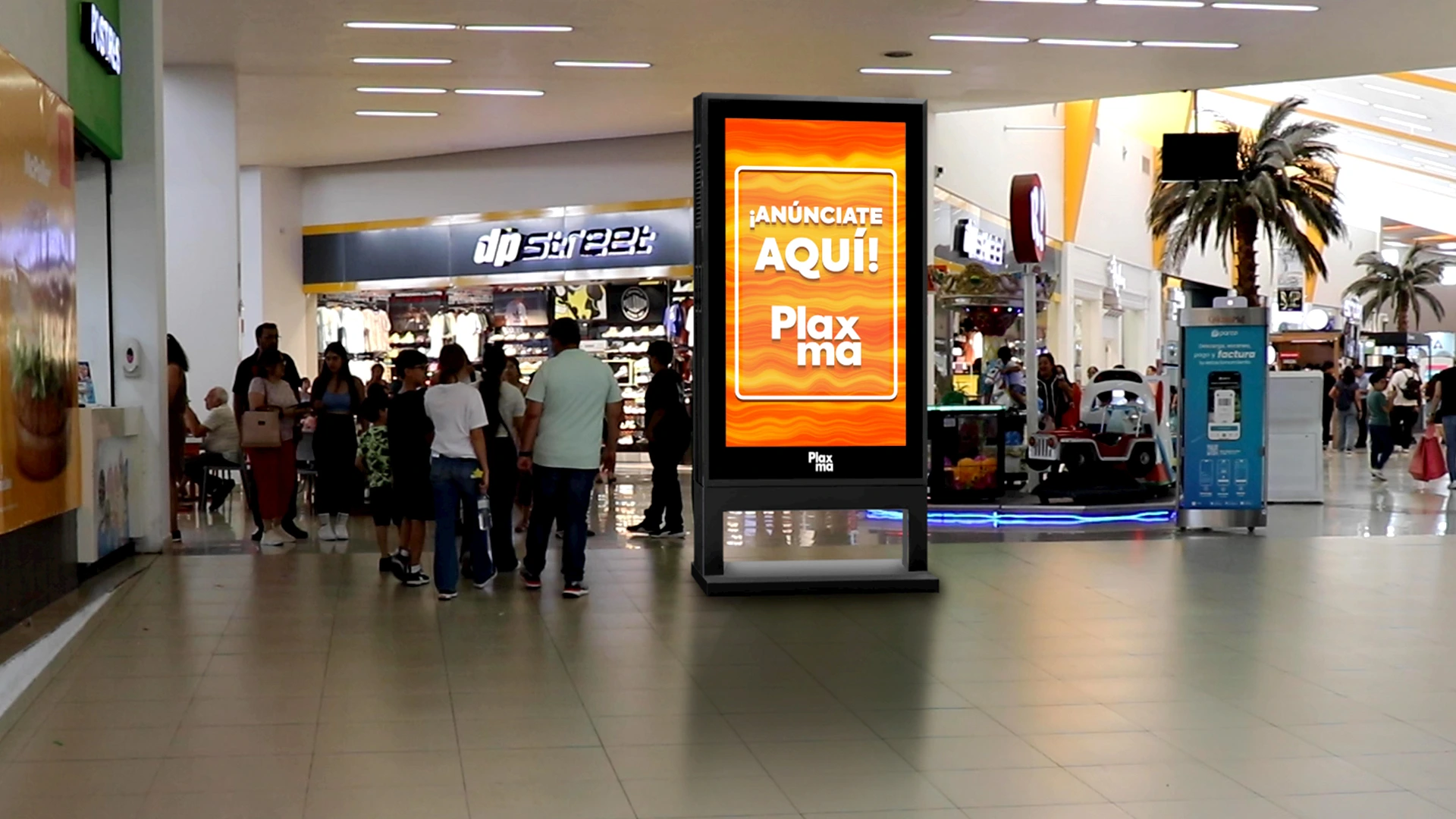 Tótem digital en pasillo principal